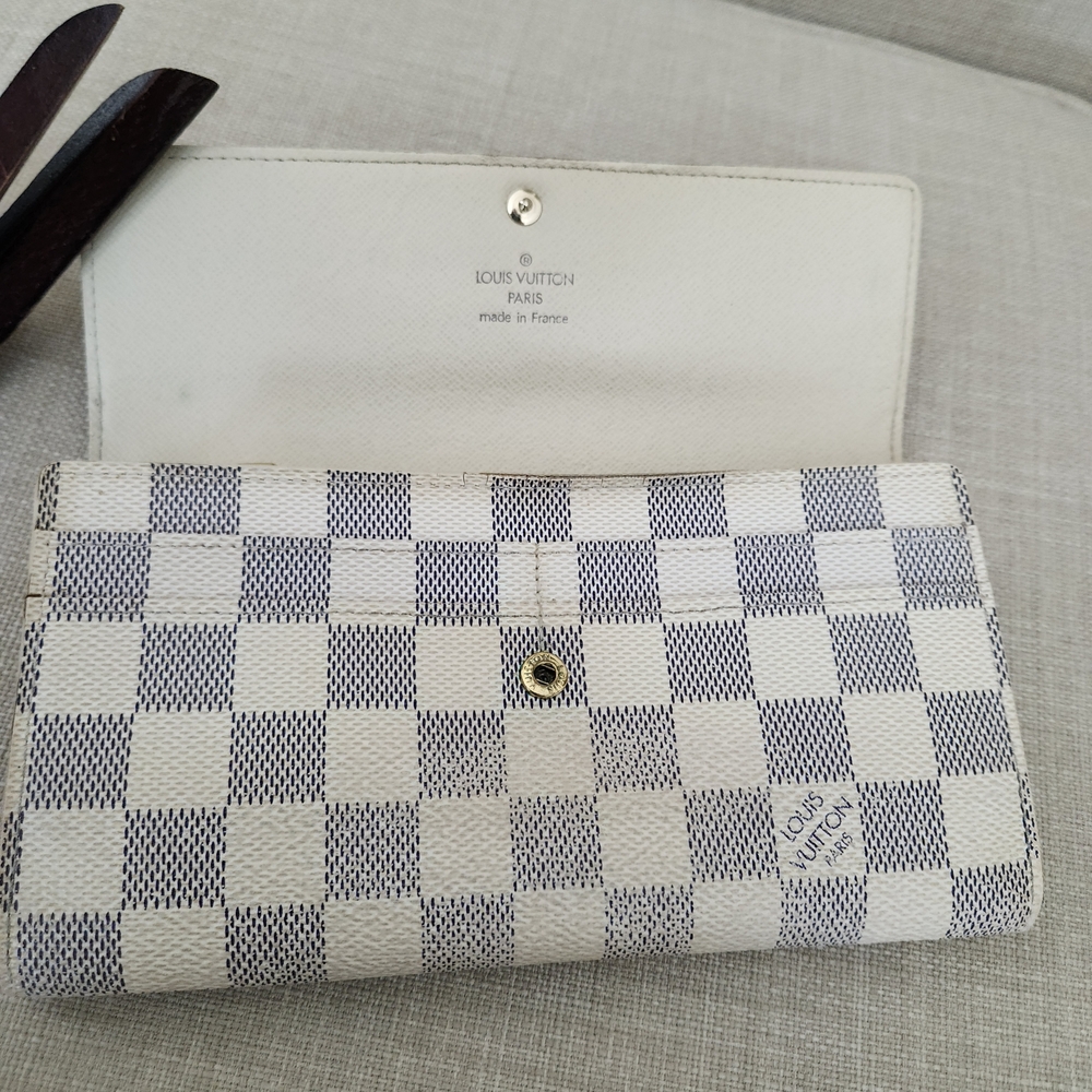Louis Vuitton Damier Azur White and Blue Wallet with Iconic Checkered Design